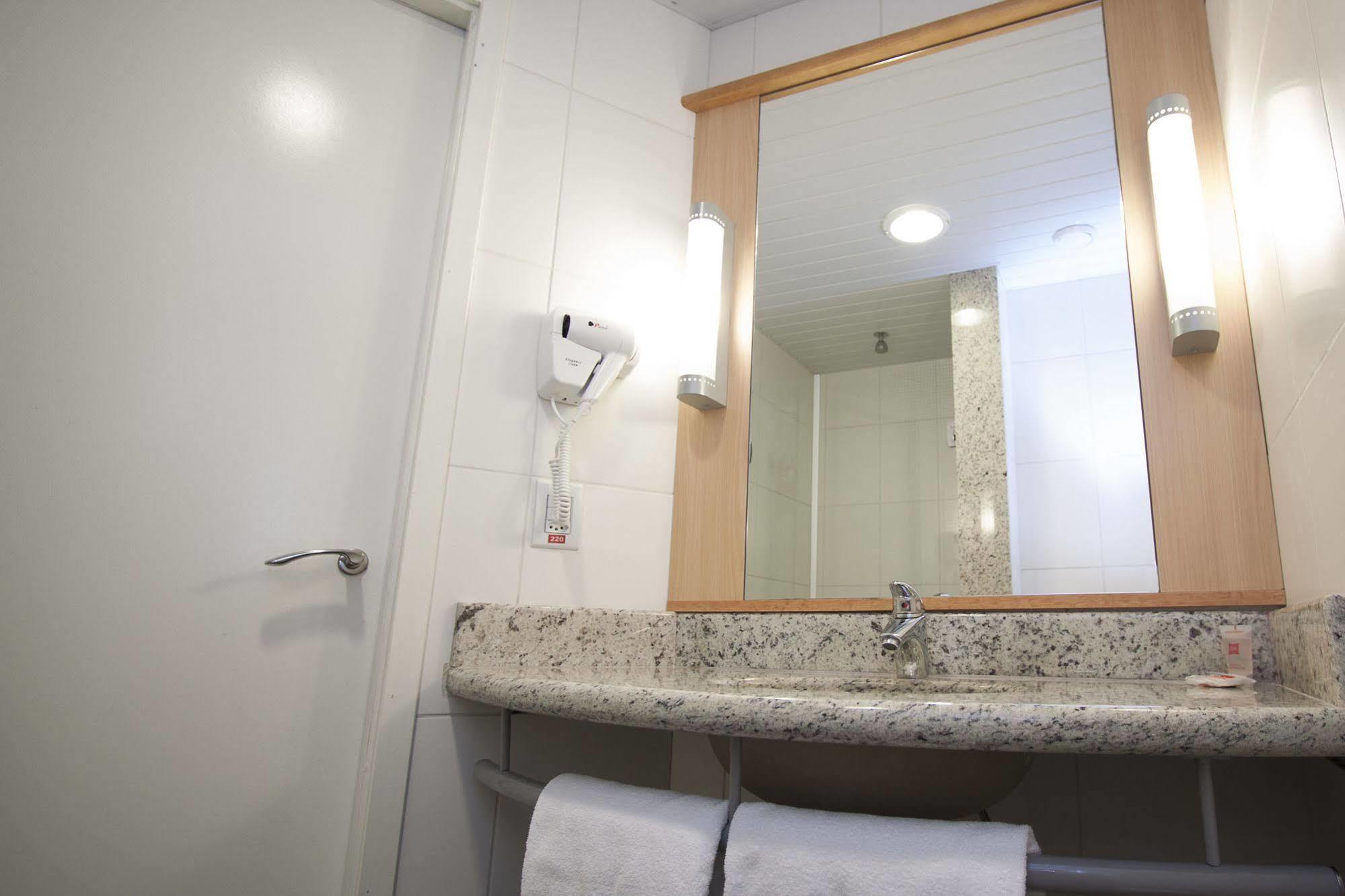 Hotel Ibis Cascavel Exterior foto